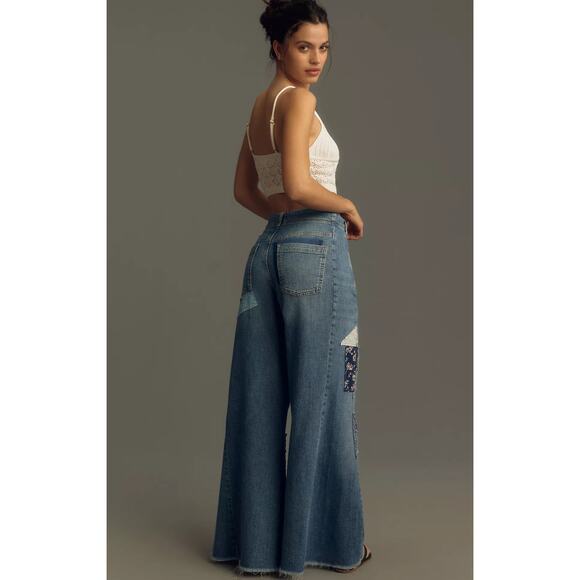 Pilcro Mid-Rise Frayed Flare Jeans - New 30 waist - Picture 3 of 5